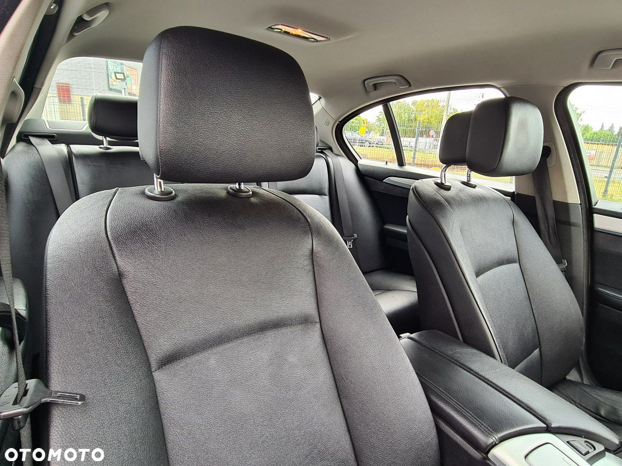 BMW Seria 5 520d - 27