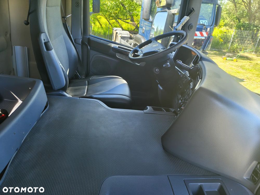 Scania P 400 6x2 - 10