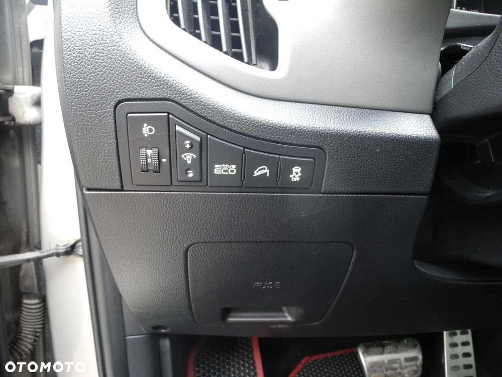 Kia Sportage 2.0 CRDI XL AWD - 23