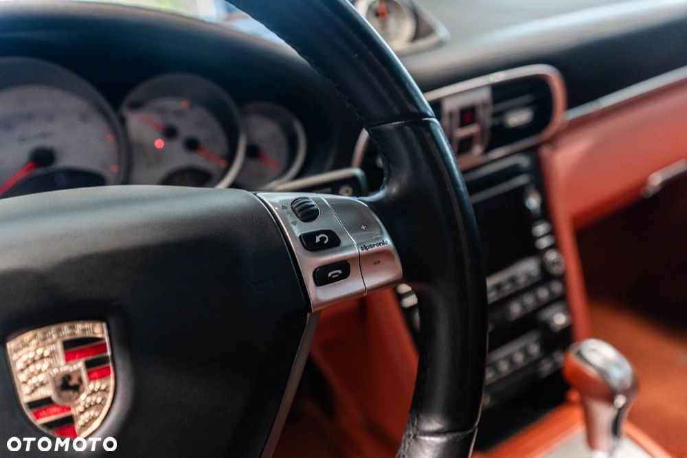 Porsche 911 Turbo Tiptronic S - 19
