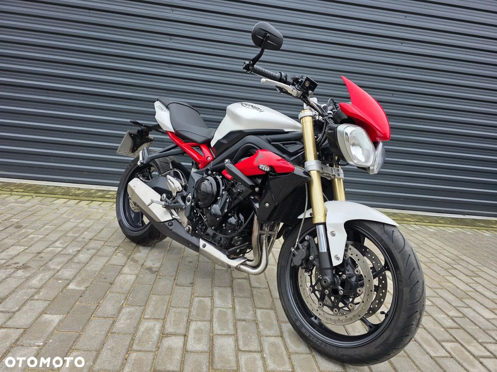 Triumph Street Triple - 31