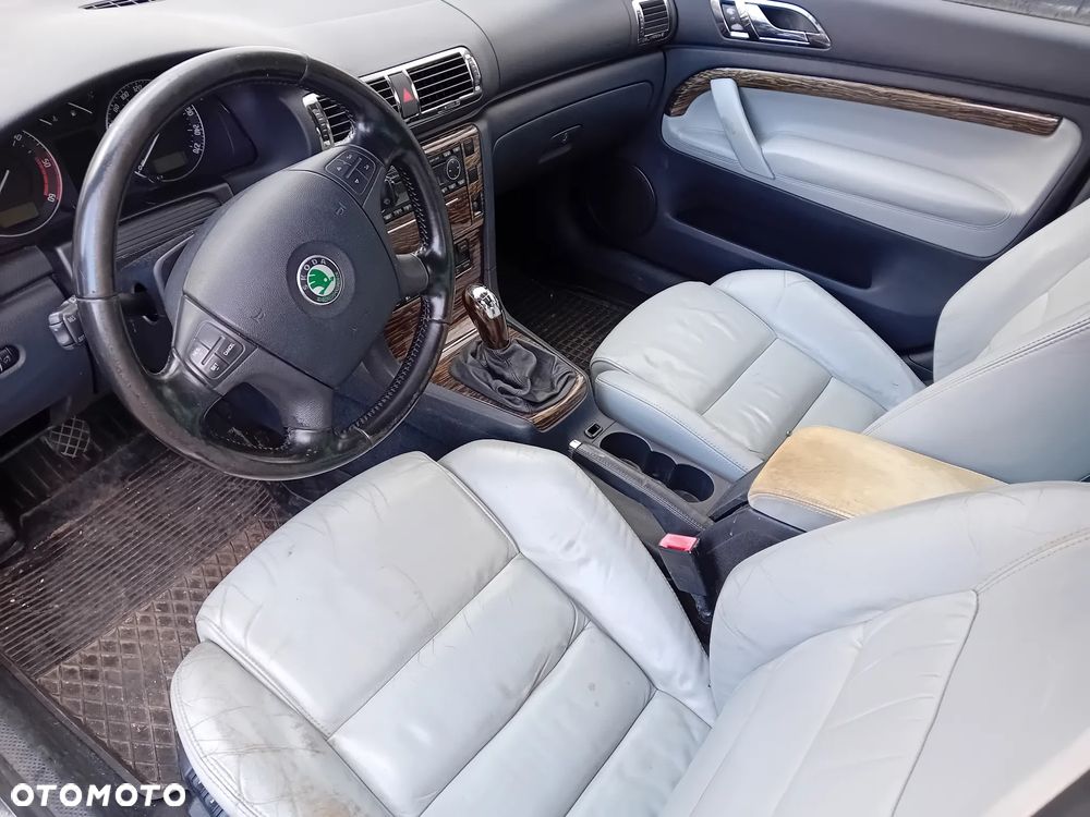 *SKODA SUPERB* Samochód na części - 4