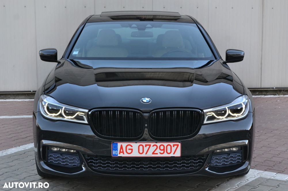 BMW Seria 7 740i - 31