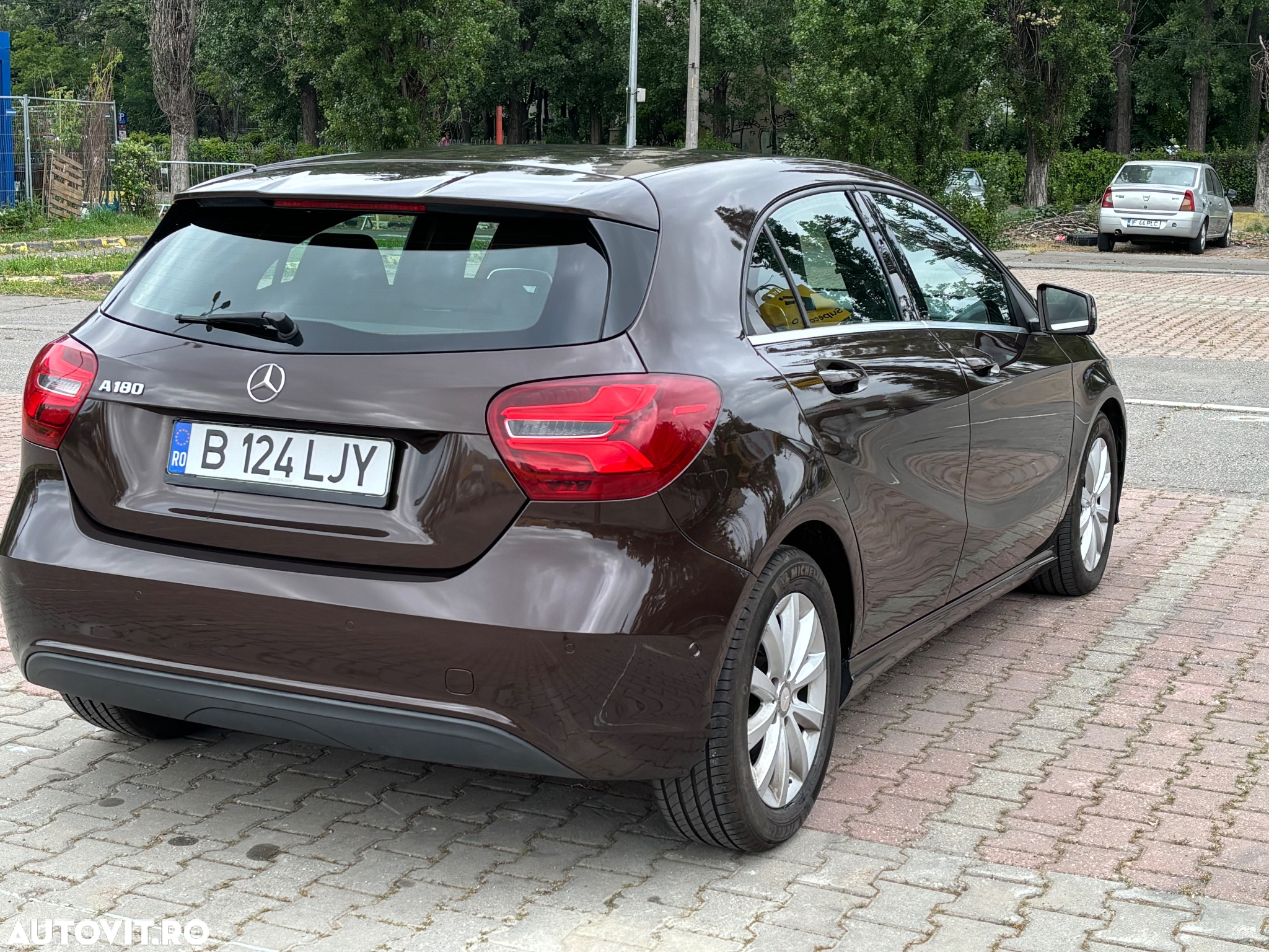 Mercedes-Benz A 180 (BlueEFFICIENCY) - 21