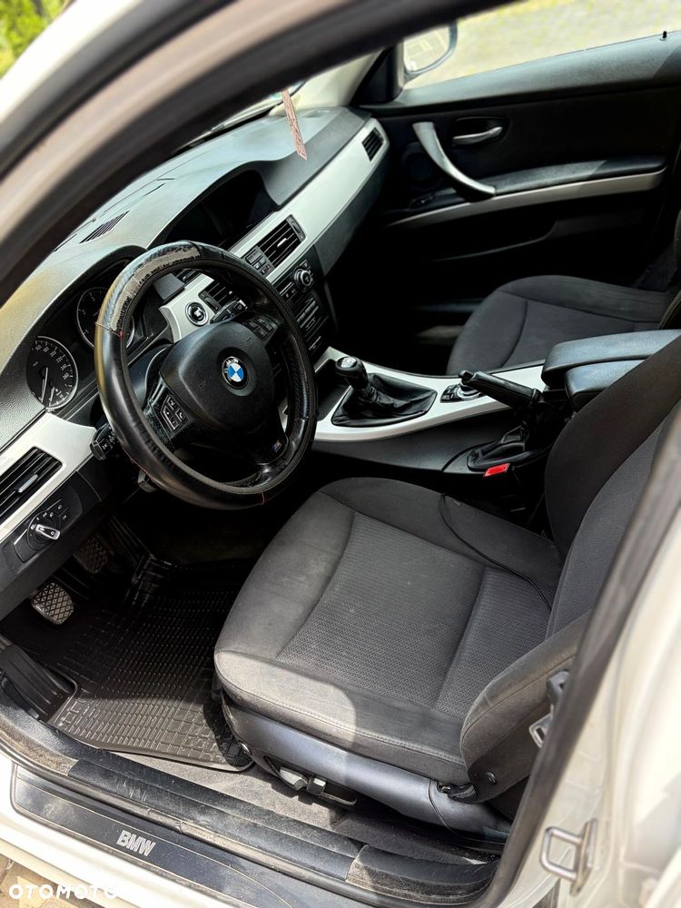 BMW Seria 3 320d - 10