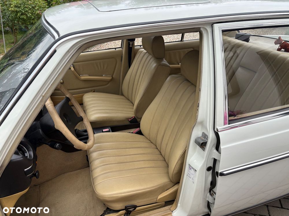 Mercedes-Benz W123 - 6