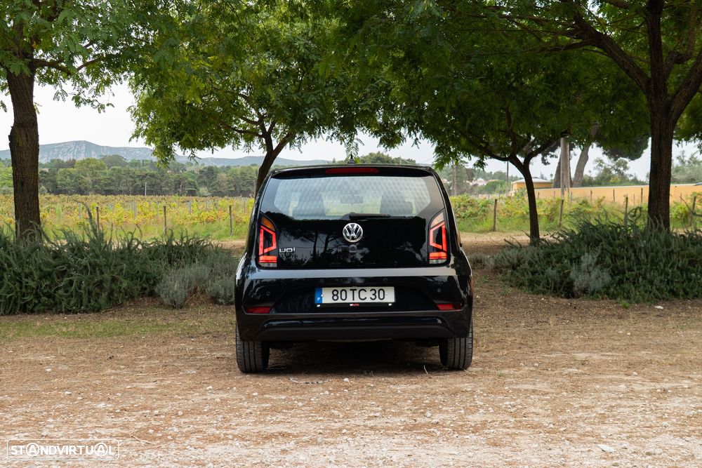 VW Up! 1.0 Move Auto - 6