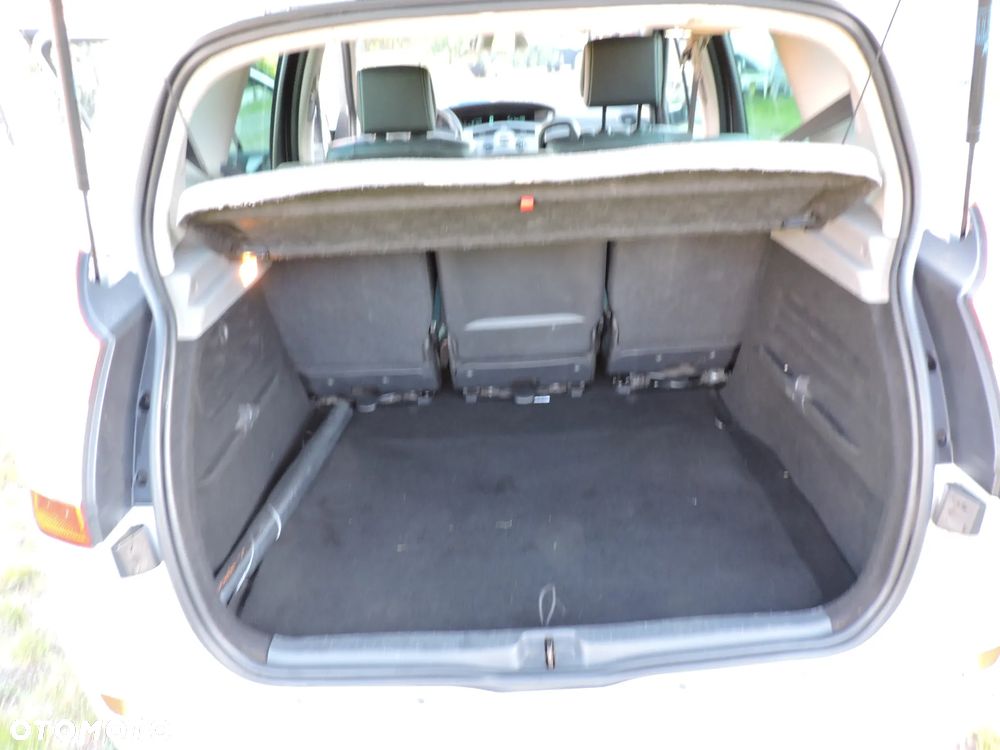Renault Scenic 1.6 16V 110 Expression - 15