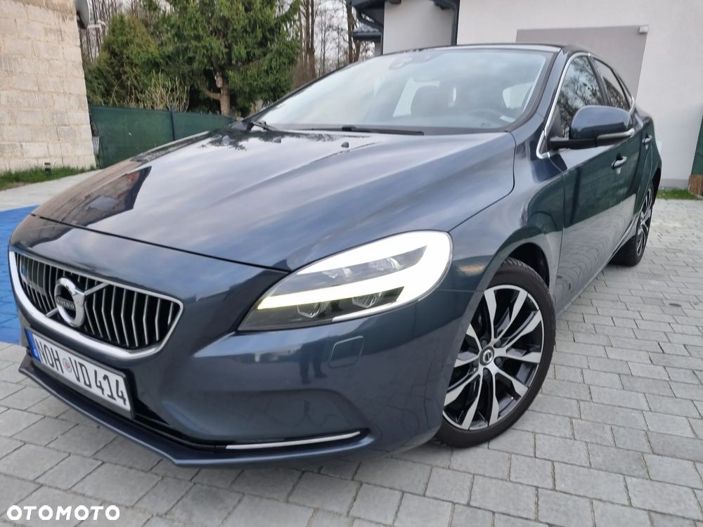 Volvo V40 D2 Inscription - 1