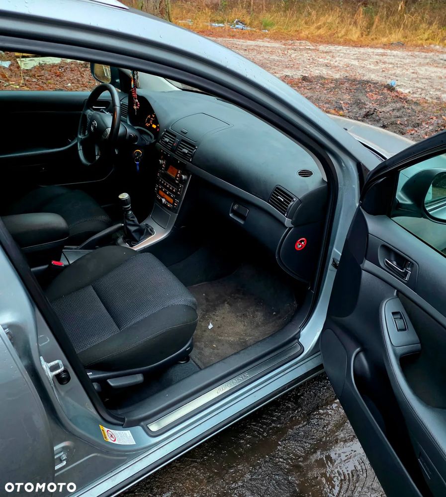 Toyota Avensis 2.2 D-4D Prestige - 8