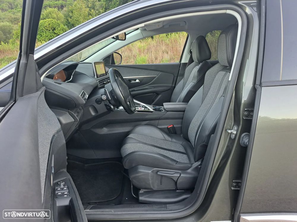Peugeot 3008 1.5 BlueHDi Allure EAT8 - 12