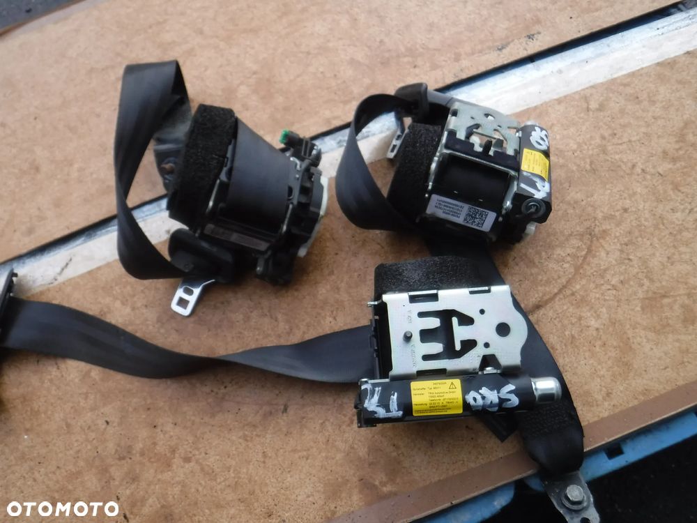 Volvo S60 II V60 pas bezpieczenstwa tyl napinacz - 2