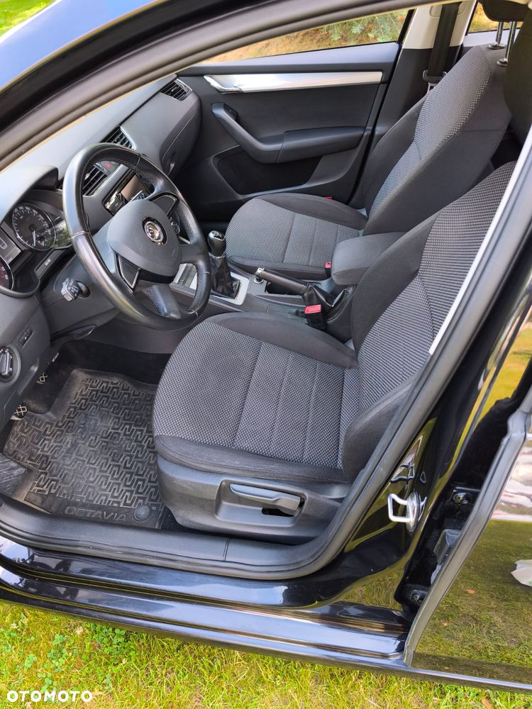 Skoda Octavia 1.6 TDI DPF Ambition - 13