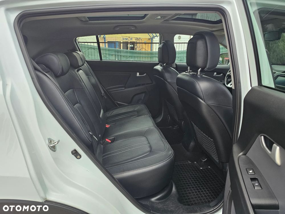 Kia Sportage 2.0 CRDI XL - 27