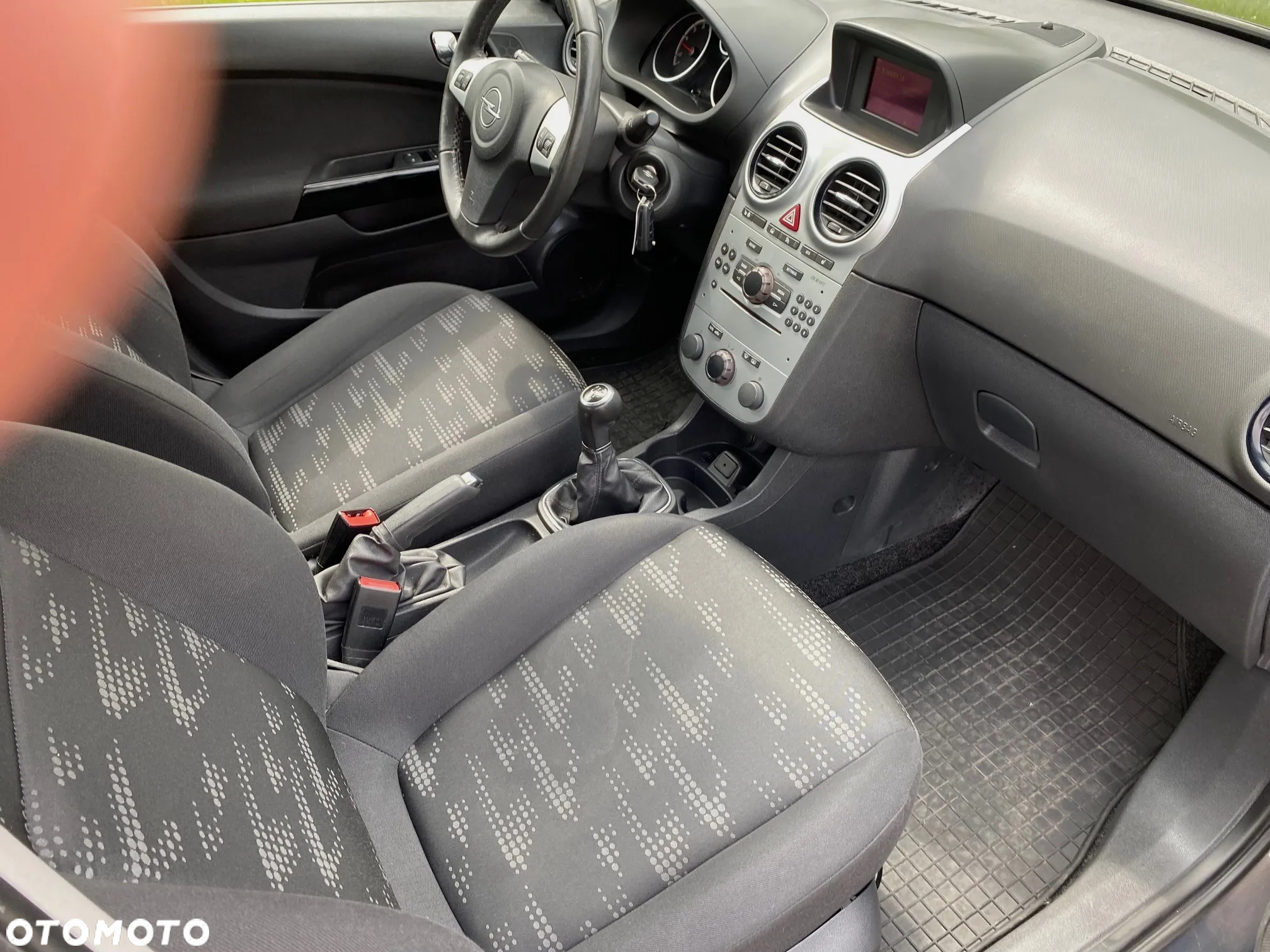 Opel Corsa 1.2 16V Cosmo - 9
