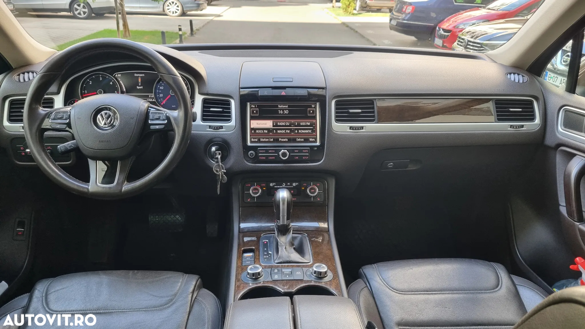 Volkswagen Touareg 3.0 V6 TDI BMT - 28