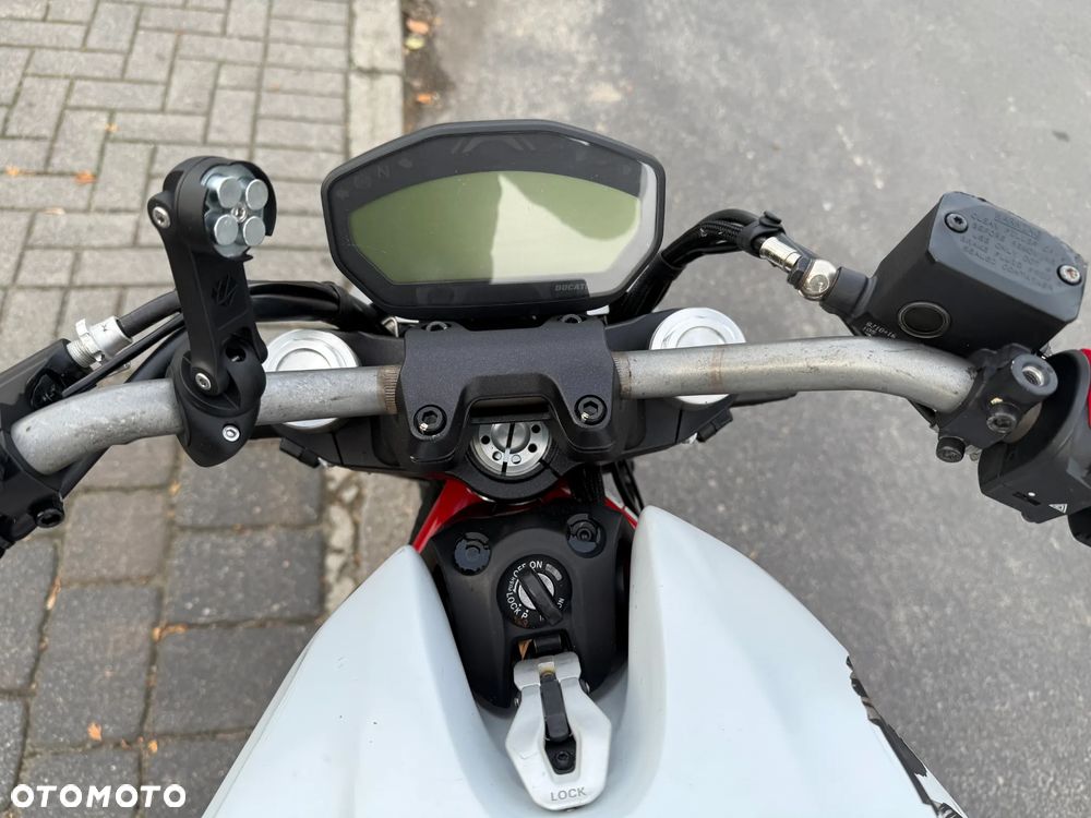 Ducati Monster - 10