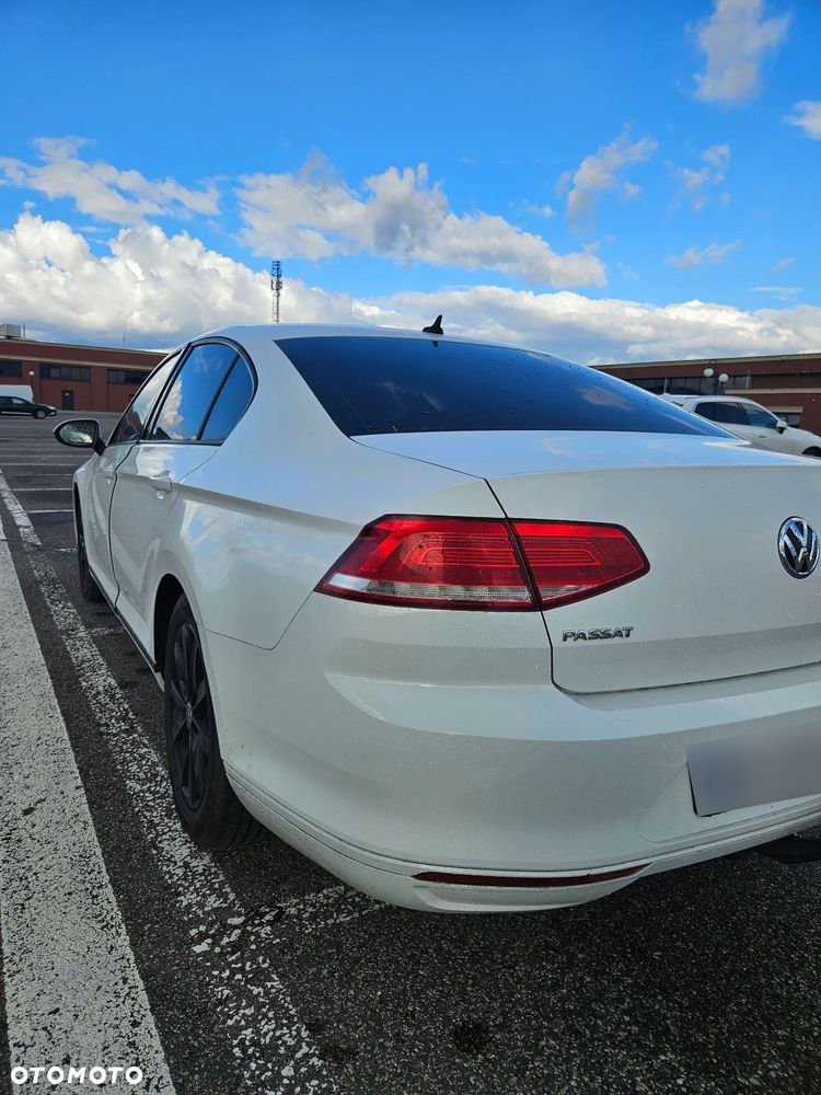 Volkswagen Passat - 7