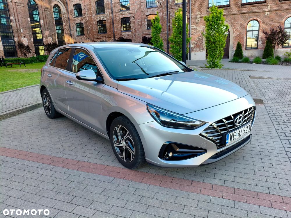 Hyundai i30 1.6 D Comfort DCT - 3