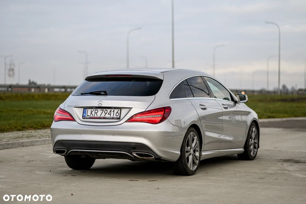 Mercedes-Benz CLA 180 7G-DCT Peak Edition - 16