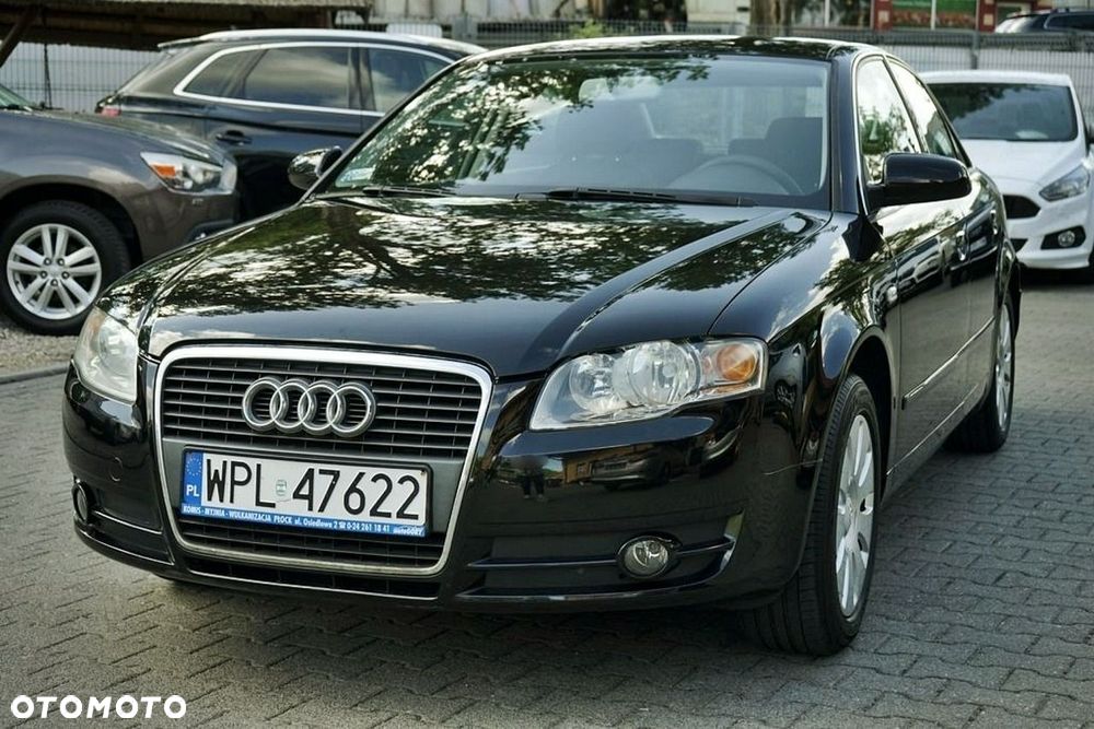 Audi A4 Limousine - 10