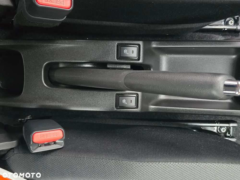 Suzuki Swift 1.2 Dualjet SHVS Premium Plus - 13