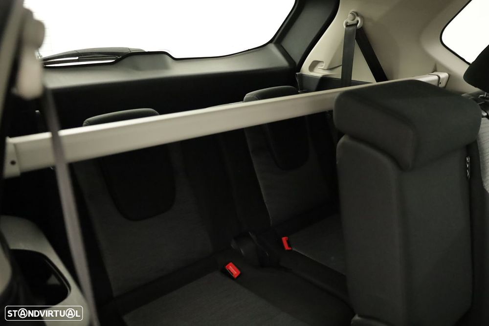 Nissan X-Trail 1.5 VC T N-Connecta 7L - 23