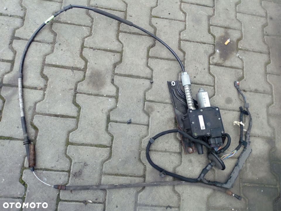 Opel Insignia mechanizm hamulca recznego kombi - 1