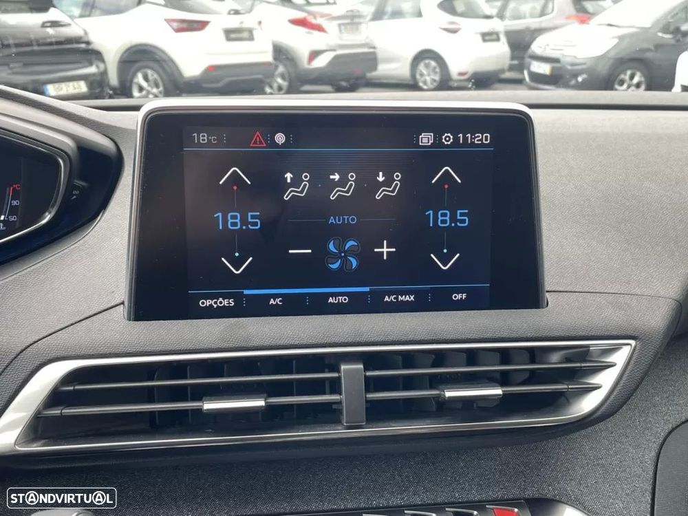 Peugeot 3008 1.2 PureTech Allure Pack EAT8 - 31