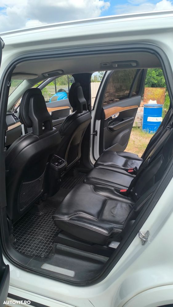 Volvo XC 90 D5 AWD Inscription - 25