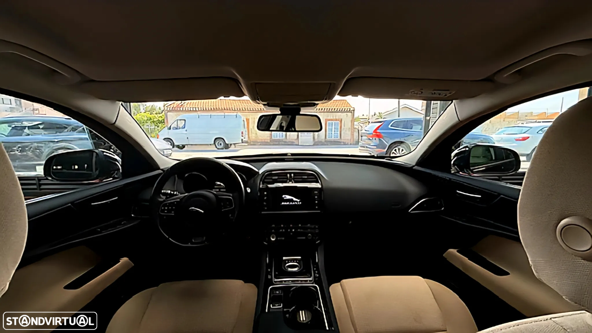 Jaguar XE 2.0 D Prestige Aut. - 19