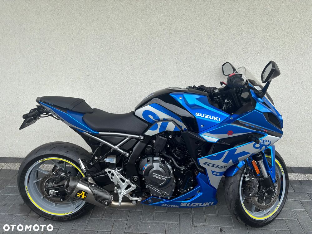 Suzuki GSX - 11