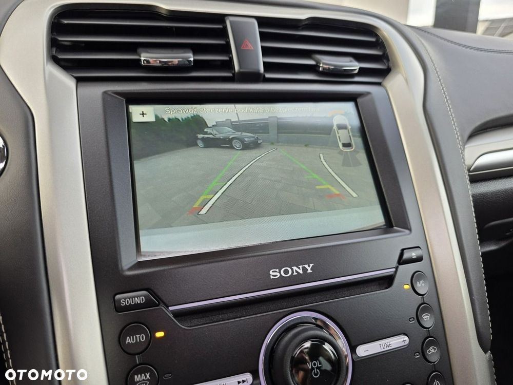Ford Mondeo 2.0 Hybrid Vignale - 12