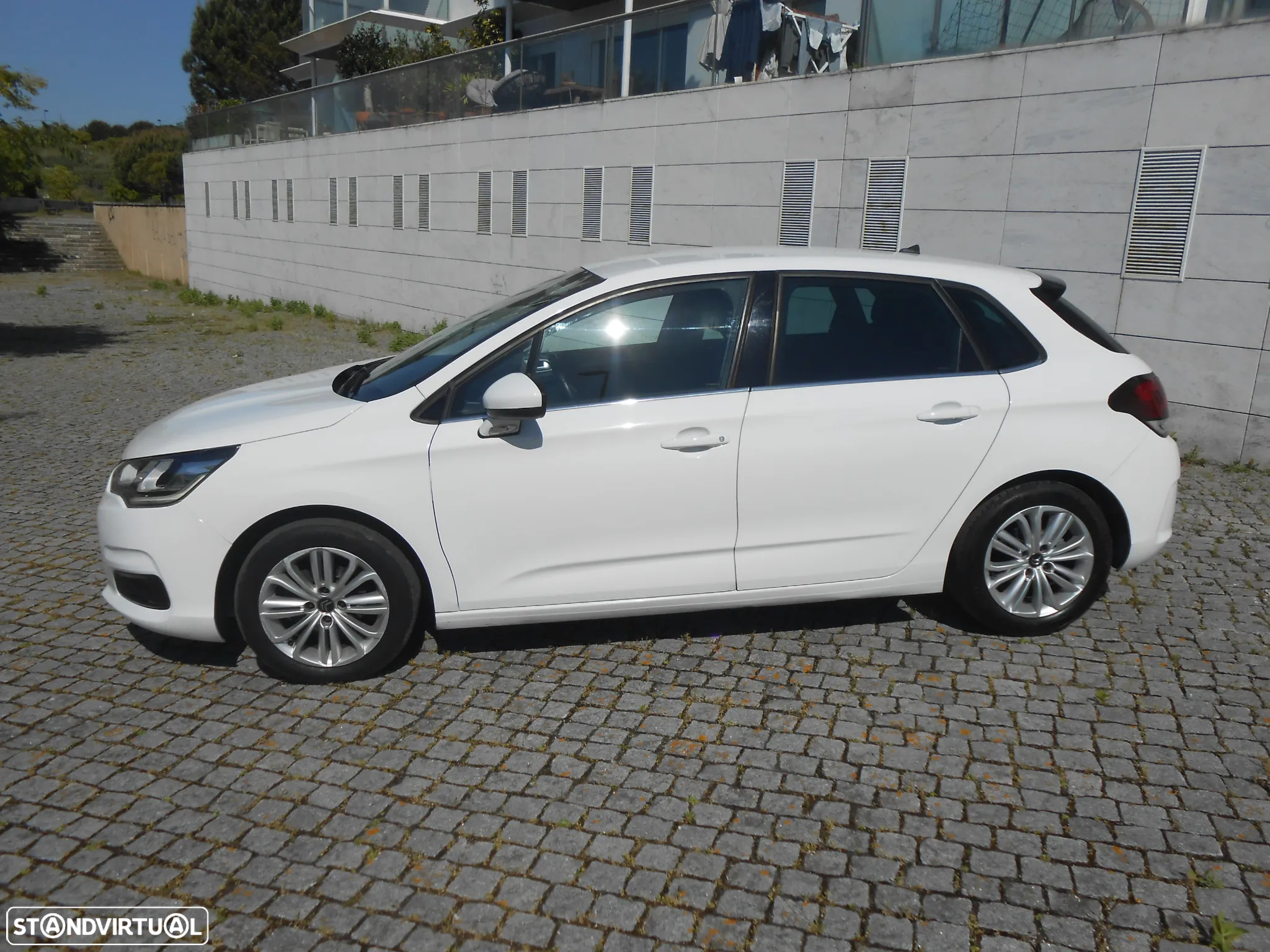 Citroën C4 BlueHDi 100 Selection - 10
