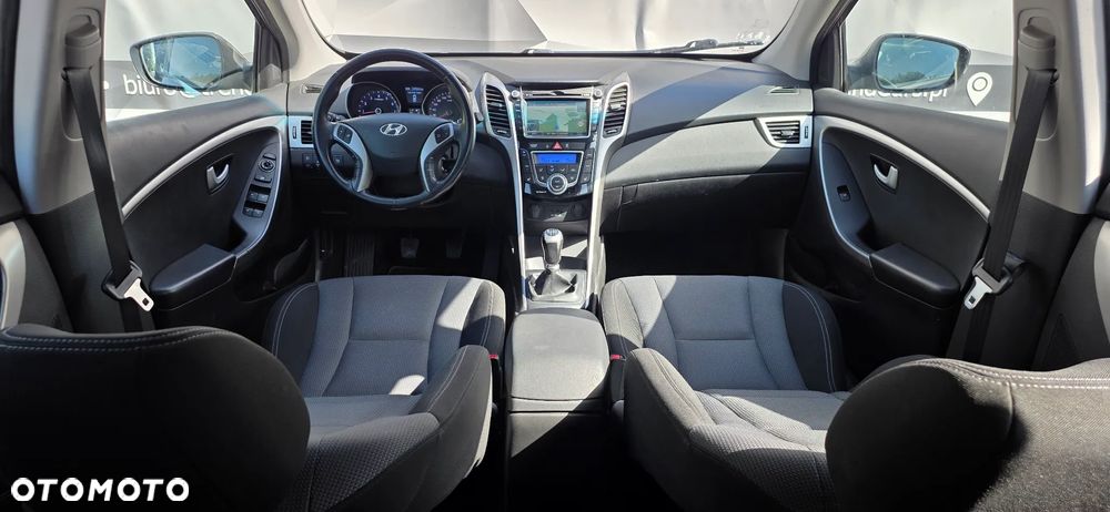 Hyundai i30 1.6 GDI Premium - 8