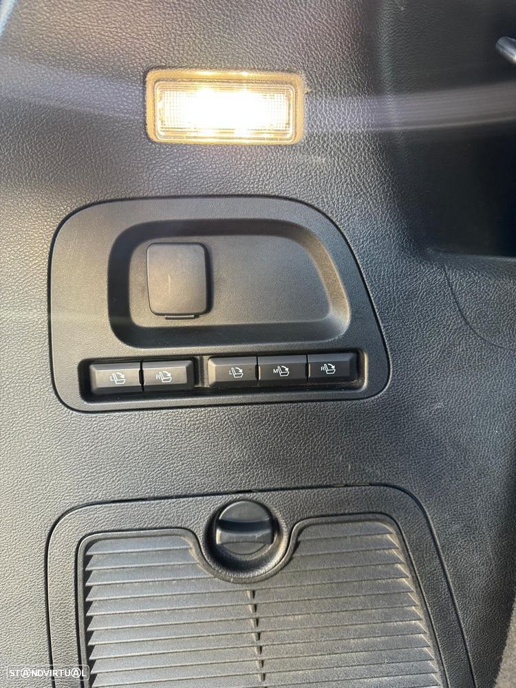 Ford S-Max 2.0 TDCi ST-Line - 18