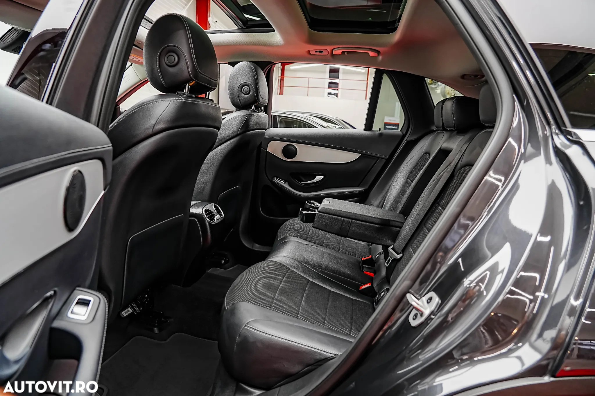 Mercedes-Benz GLC 200 4Matic 9G-TRONIC Exclusive - 8