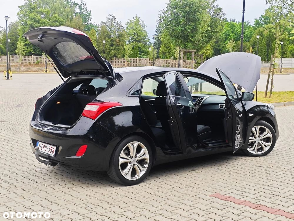 Hyundai i30 1.4 CRDi Premium - 22