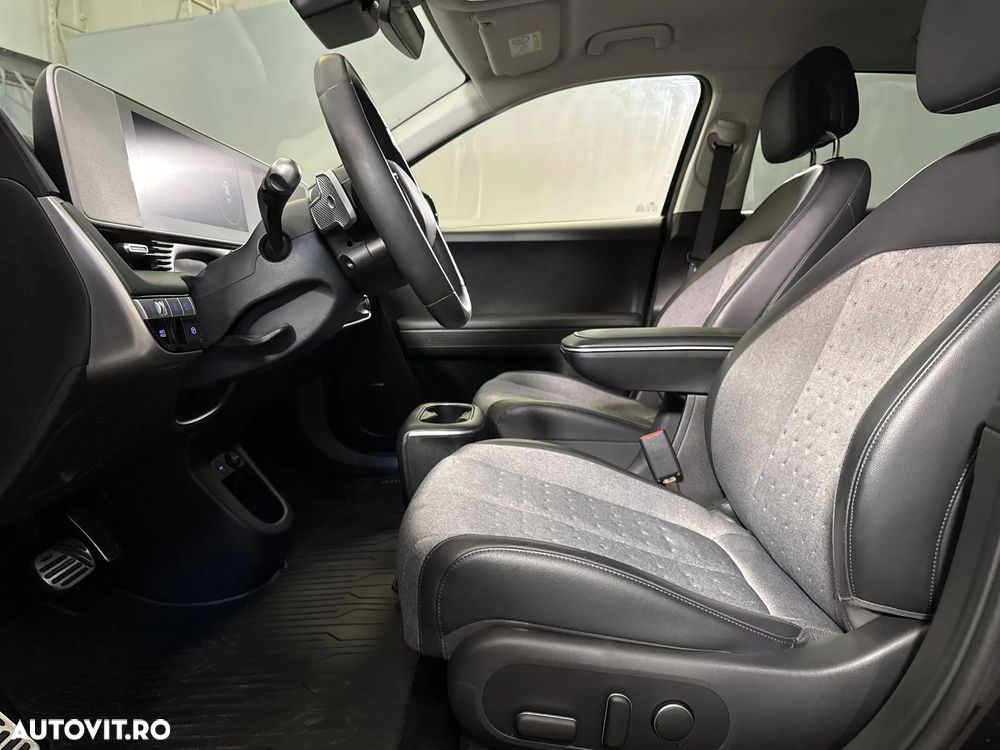 Hyundai IONIQ - 24