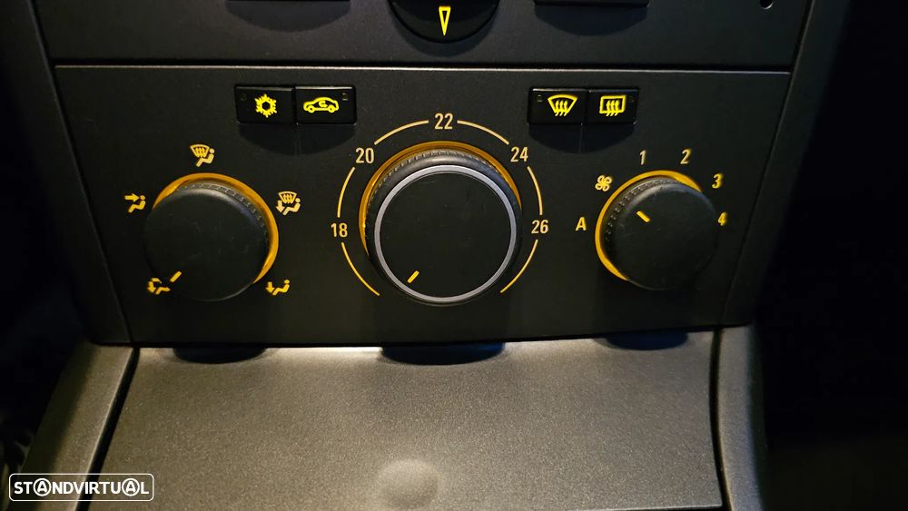 Opel Astra 1.3 CDTi Cosmo - 19