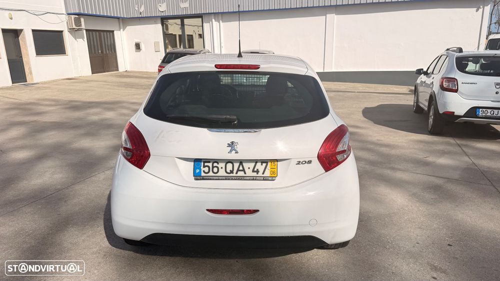 Peugeot 208 - 6