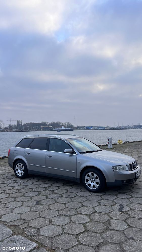 Audi A4 Avant - 10