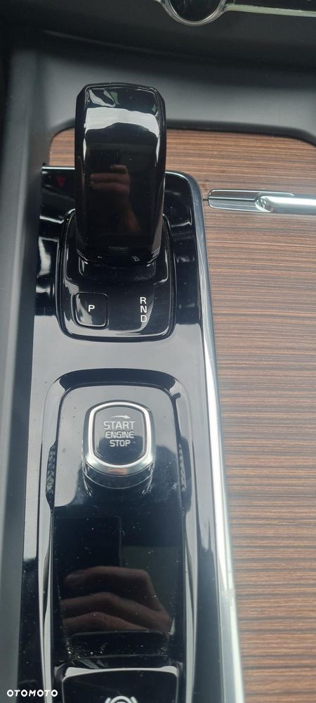 Volvo XC 60 B5 B AWD Geartronic Momentum Pro - 24