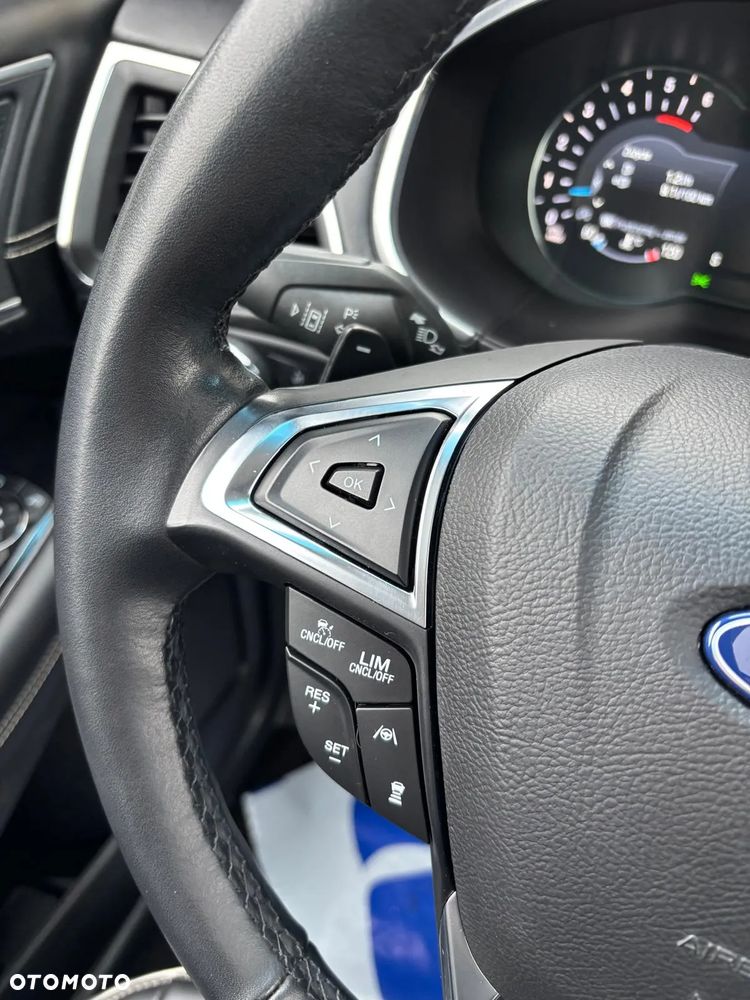 Ford Edge 2.0 EcoBlue Bi-Turbo 4x4 Vignale - 34