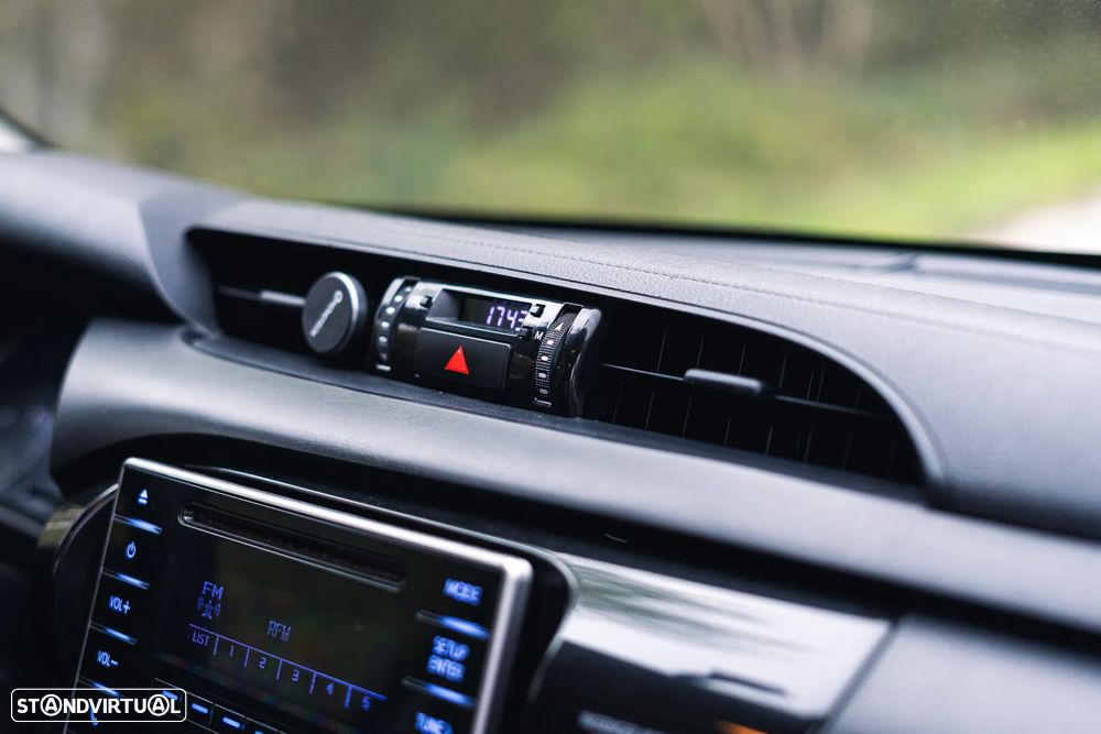 Toyota Hilux 2.4 D-4D 4WD CD CH - 19