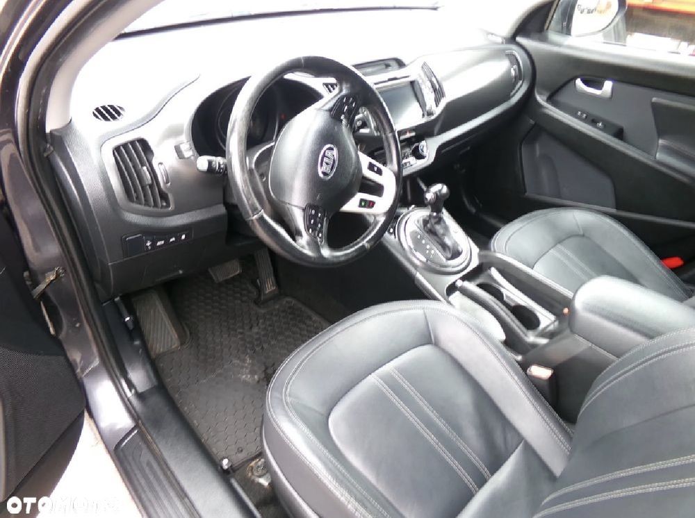 Kia Sportage 2.0 CRDI L AWD - 8