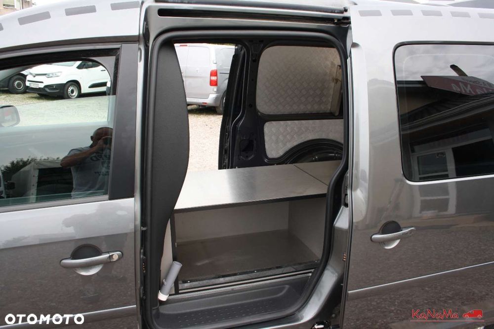 Volkswagen Caddy - 21