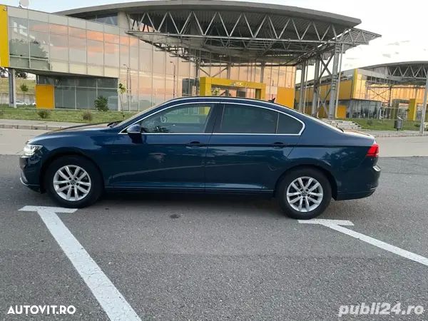 Volkswagen Passat 2.0 TDI SCR DSG Comfortline - 3