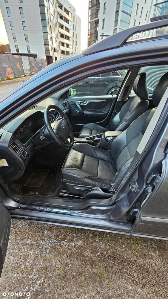 Volvo V70 D5 AWD Automatik - 3