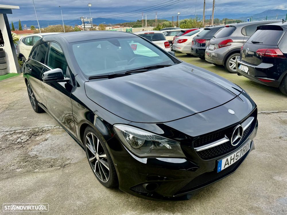 Mercedes-Benz CLA 220 d Shooting Brake AMG Line Aut. - 54